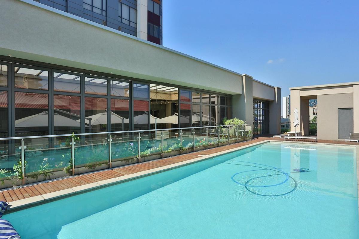 304 Sandton Skye Johannesburg Esterno foto